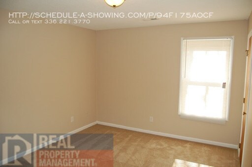 Building Photo - 2574 Green Oaks Ct