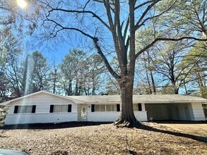 Building Photo - 5359 Jamaica Dr