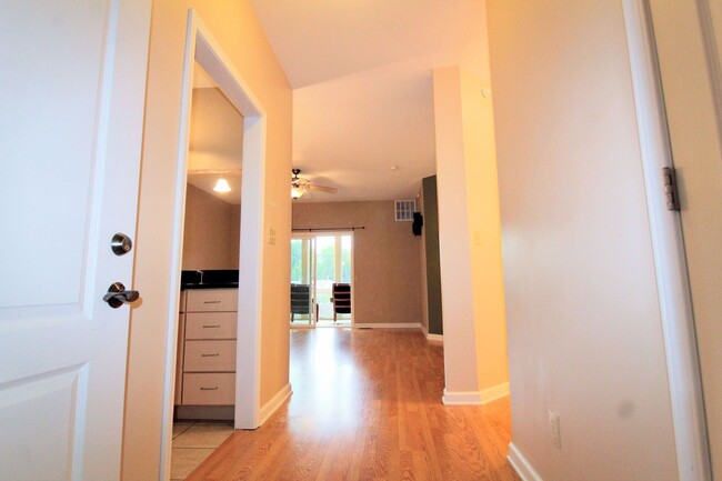 Foto del edificio - 2 br, 2 bath House - 225 Fountain View