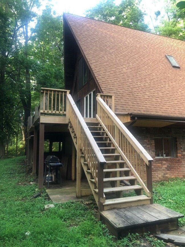 Building Photo - 5 bed Cabin A-frame in the woods with larg...