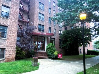 Building Photo - 150-29 72nd Rd