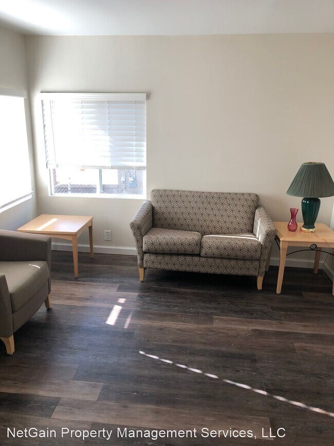 Foto del edificio - 2 br, 1 bath House - 840 South 200 West
