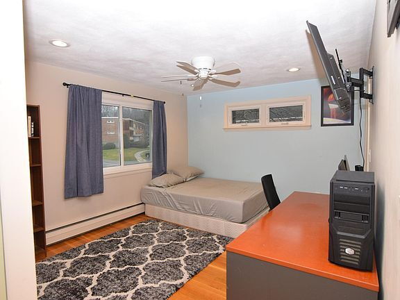 Building Photo - 63 Lionel Ave