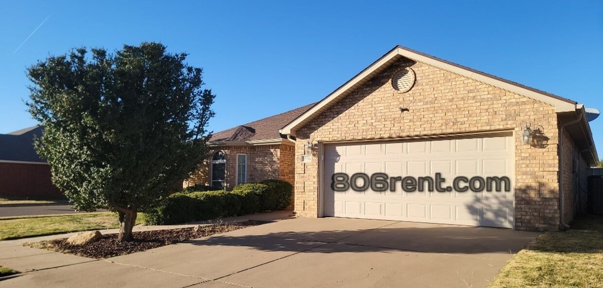 Foto principal - Spacious 4/2/2 - Frenship ISD