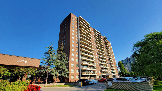 Building Photo - Richmond Park Square