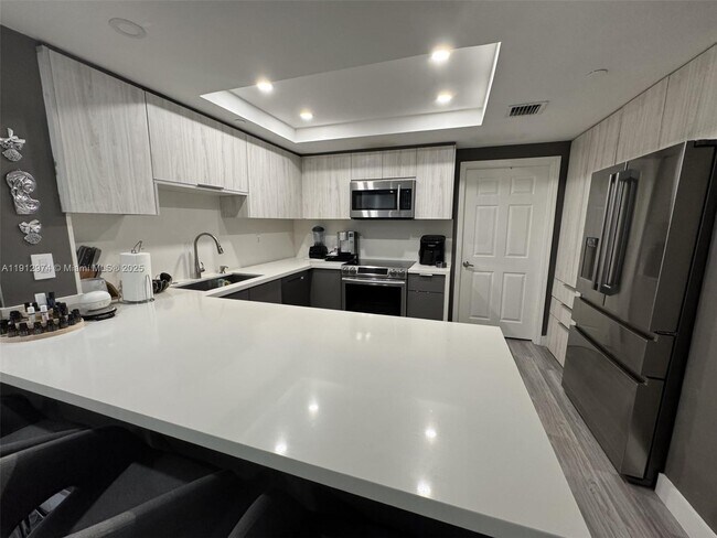 Foto del edificio - 9725 NW 52nd St