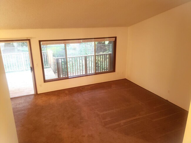 Photo - Alberta Arts Condo!  Water/Sewer/Garbage I...