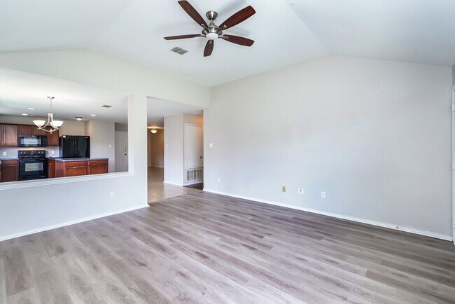 Foto del edificio - 110 Comanche Trail