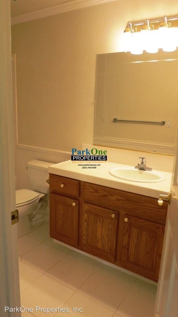 Foto del edificio - 1407 Marchbanks Dr