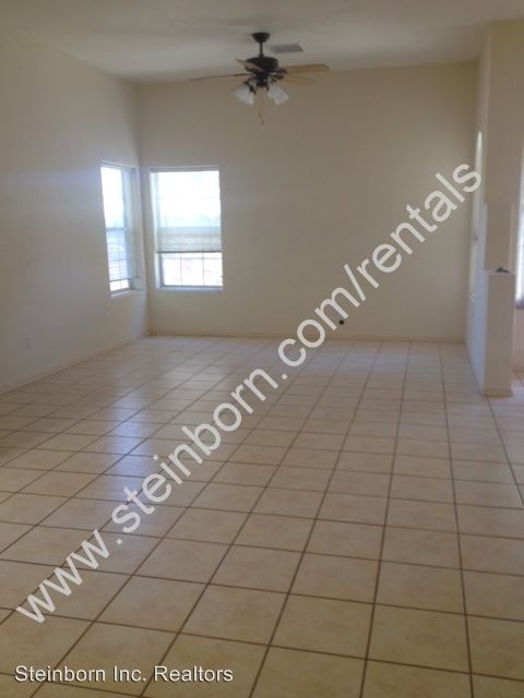 Building Photo - 3208 Eagle Ridge Dr