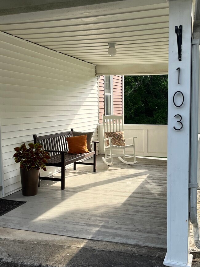 Covered front porch - 103 Sweet Cherry St