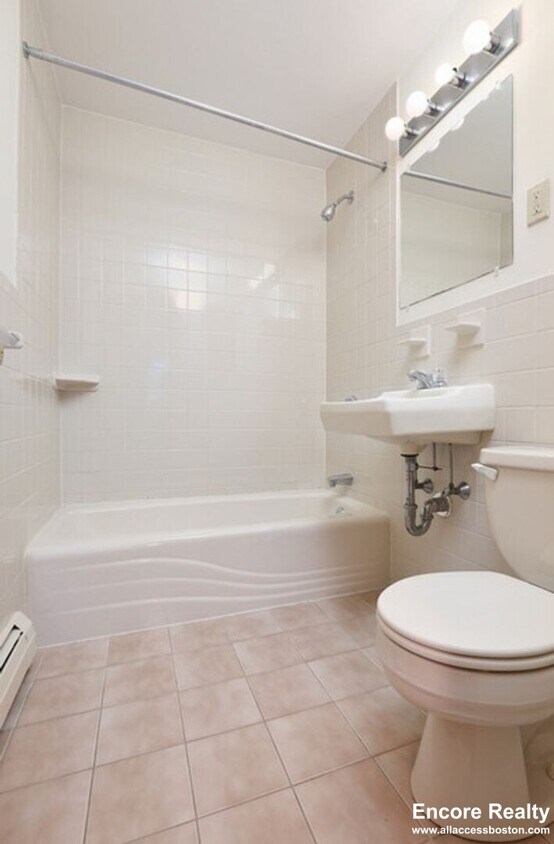 Building Photo - 270 Grove St