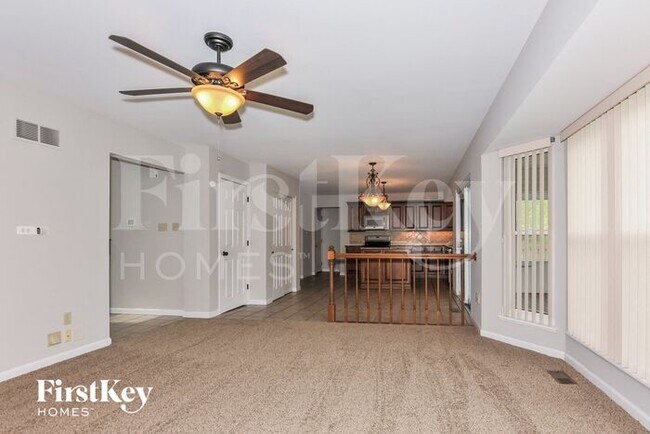 Foto del edificio - 338 Forest Grove Court
