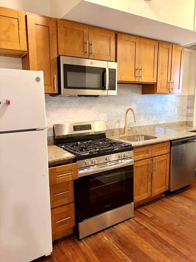 Building Photo - 3511 Baring St