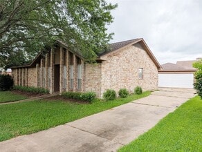 Building Photo - 11662 Sagewind Dr