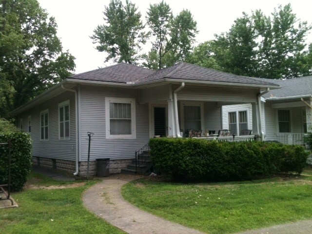 Primary Photo - 3 bedroom 1 bath Home!
