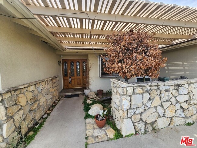 Foto del edificio - 11665 Babbitt Ave