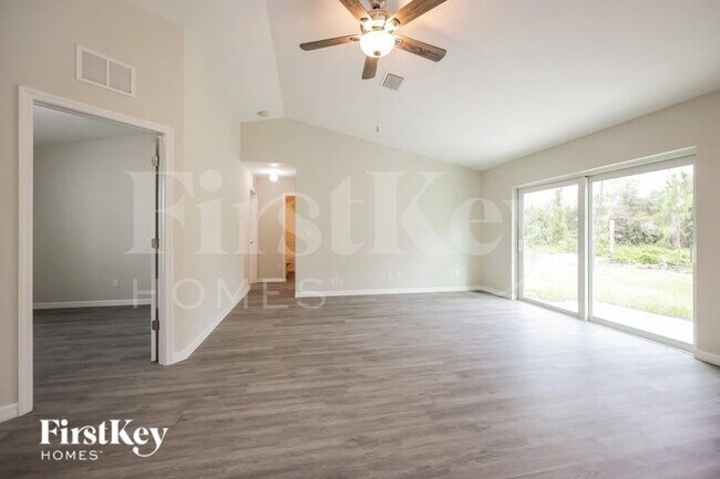 Building Photo - 840 Puccini Ave S