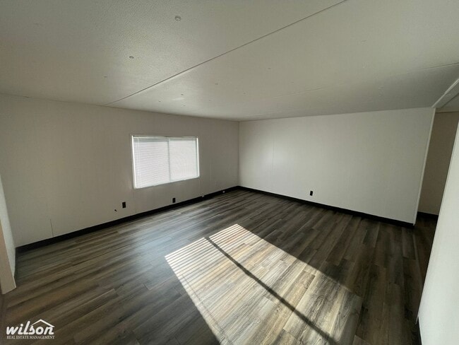 Foto del edificio - Spacious 4-Bedroom Home in Mabton, WA – Pet Friendly!