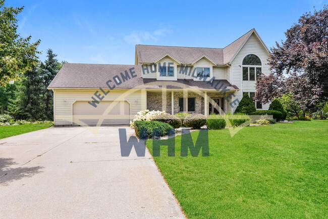 Building Photo - 13835 Morningview Ct