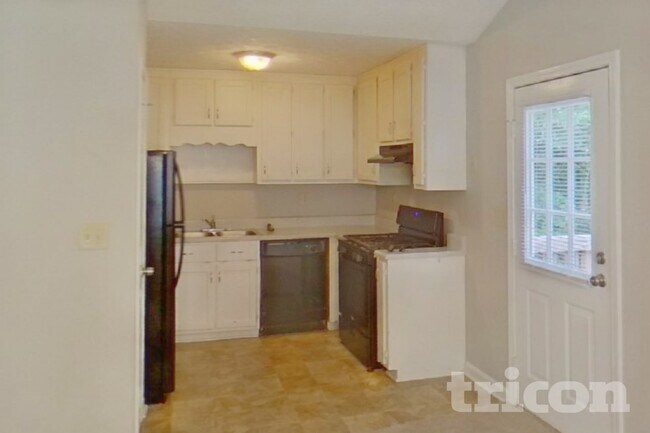 Foto del edificio - 188 Whitney Ln