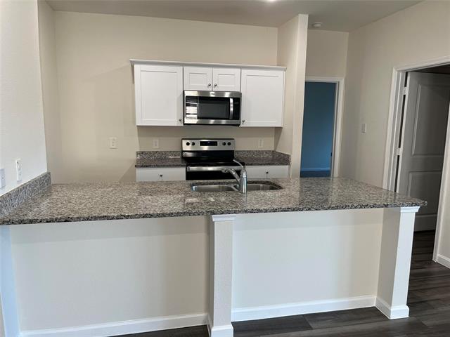 Building Photo - 781 Richmond Dr