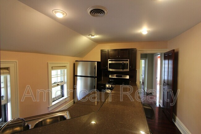Foto del edificio - 838 Cherry St SE
