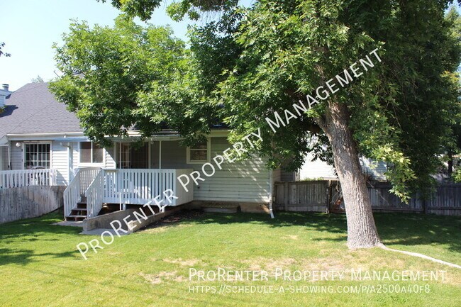 Foto del edificio - 523 Applewood Dr