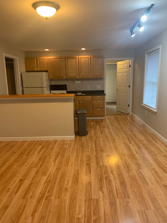 Building Photo - 19 Summerfield Ln