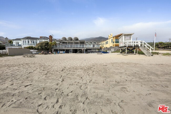 Building Photo - 30611 Las Estrellas Dr