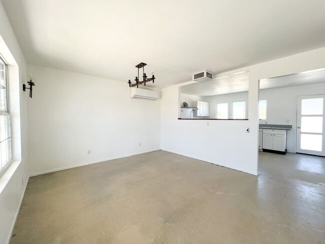 Building Photo - A Newly Remodeled 3 Bedroom