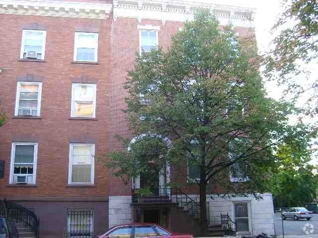 Foto del edificio - 35 First St