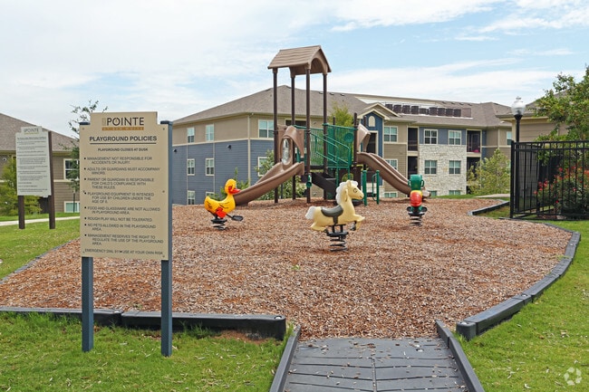 Tot Lot - Pointe at Ben White