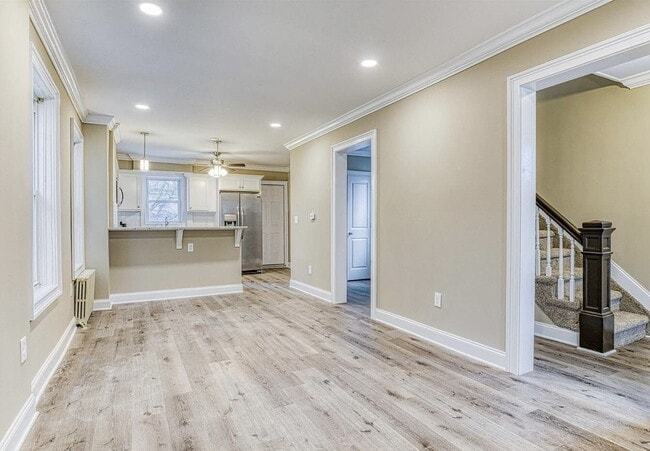 Building Photo - 3-Bed, 3-Bath in New Brunswick – Your Perfect Retreat!"