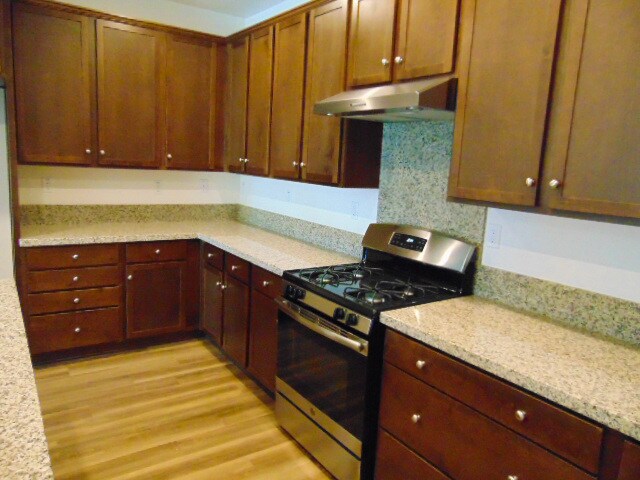 Foto del edificio - Brand New, Beautiful 4 Bedroom 4 Bath Home