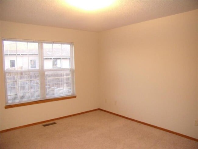 Building Photo - 9020 W Meadow Park