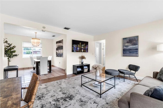 Foto del edificio - 520 NW 135th St