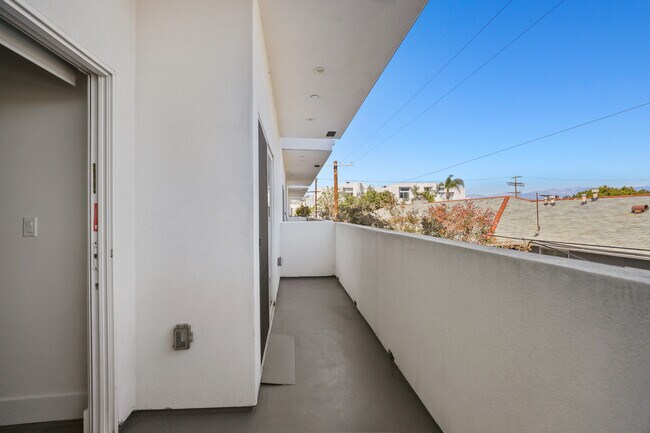 Foto del edificio - Rosewood Heights by Wiseman
