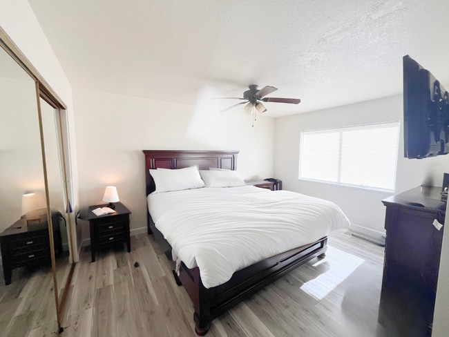 Building Photo - Cozy 2-Bedroom Condo in La Verne