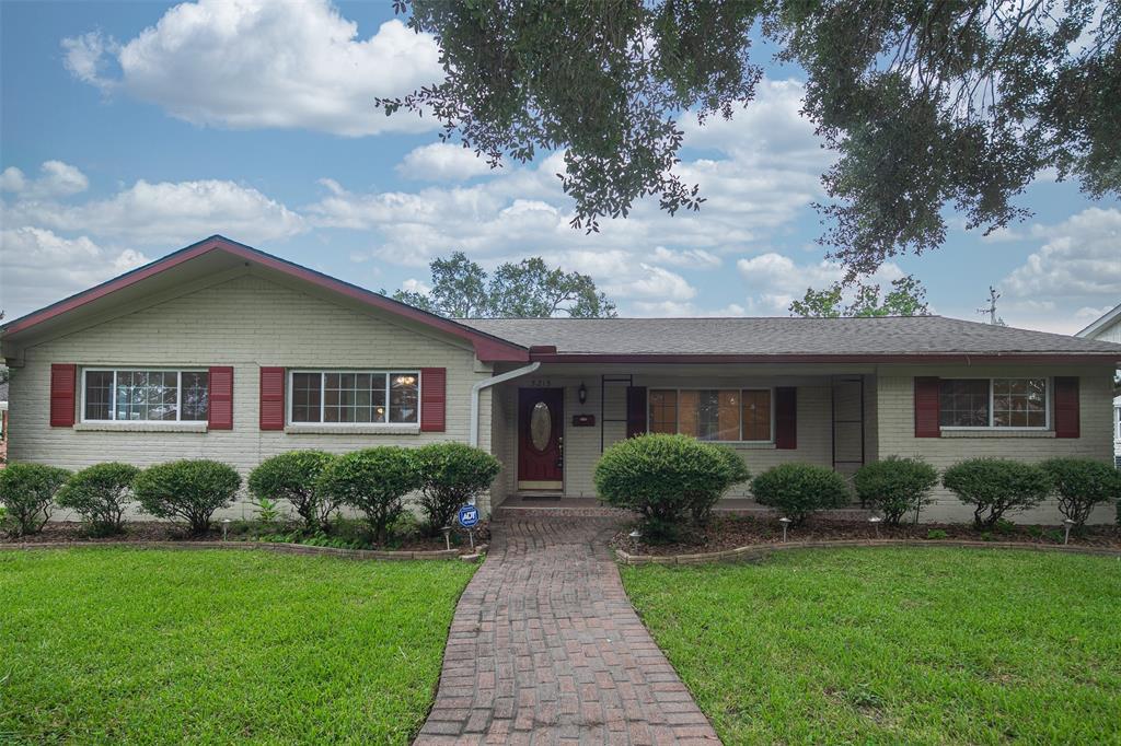 Primary Photo - 5215 Cheena Dr