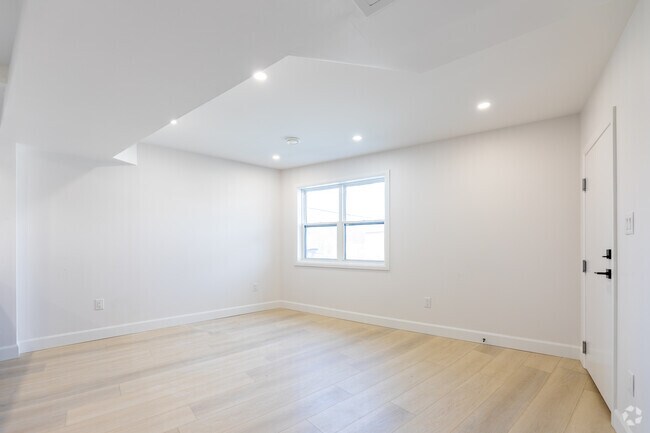 2 chambres, 1 salle de bain - 645 pi2 - Salon - Mad Mill Apartments