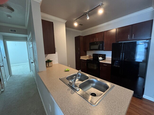 Building Photo - 1811 Medical Pkwy