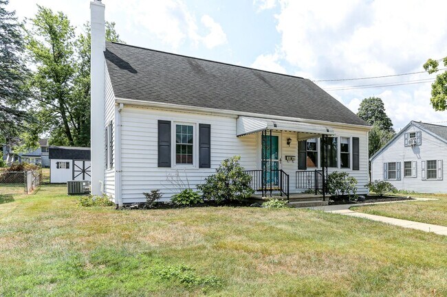 Building Photo - Charming 4 Bedroom Home in Elizabethtown