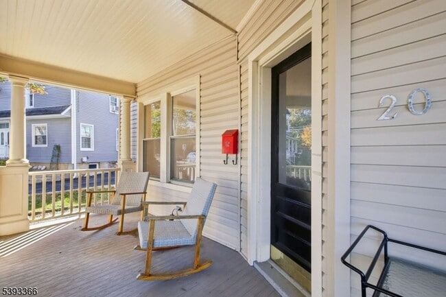 Building Photo - 20 Kent Pl Blvd