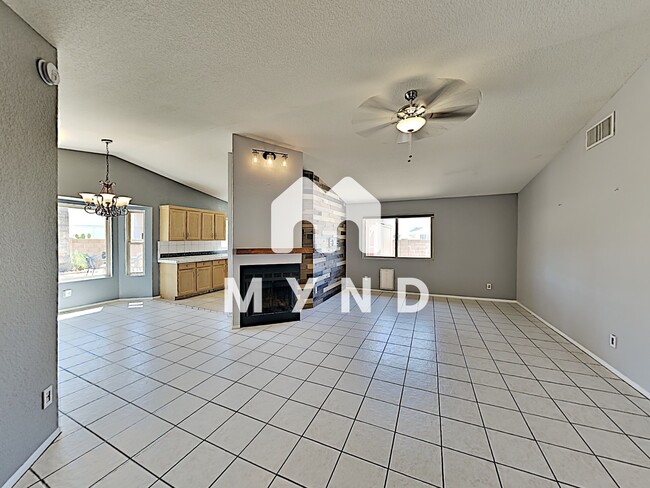 Building Photo - 1464 W Canyon Shadows Ln