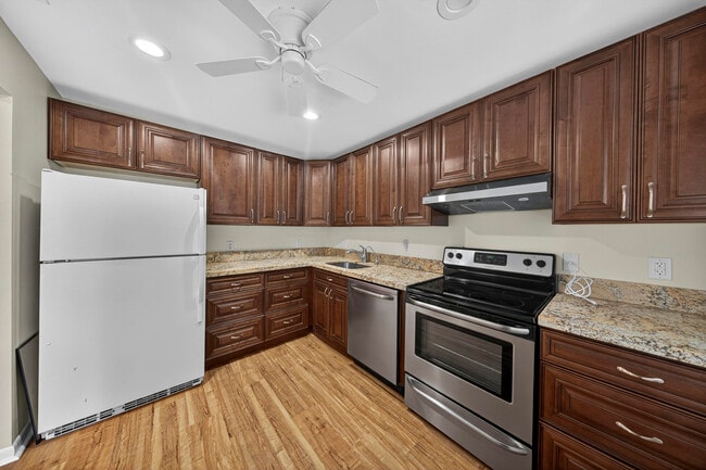 Foto del edificio - 9187 Norte Lago