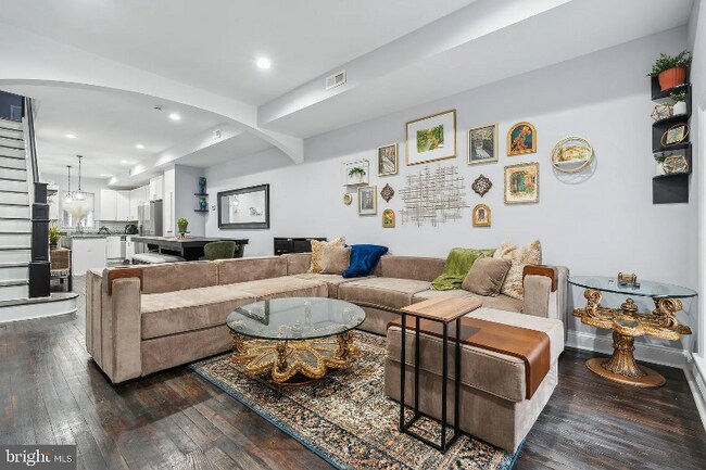 Foto del edificio - 407 N Lakewood Ave