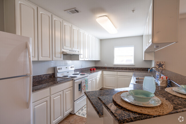 Kitchen 975SF - Seaside Village