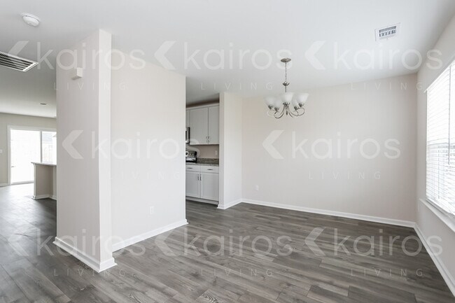 Foto del edificio - 20 Red Oak Dr.