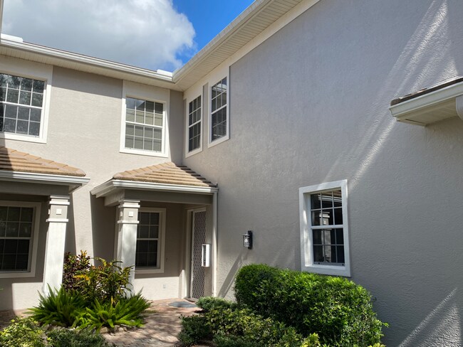Foto del edificio - 4964 Westchester Ct